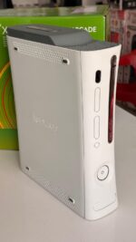 XBOX 360 (FAT) 320GB 2 WIRELESS CONTROLLERS 80 GAMES OFFLINE - Image 3